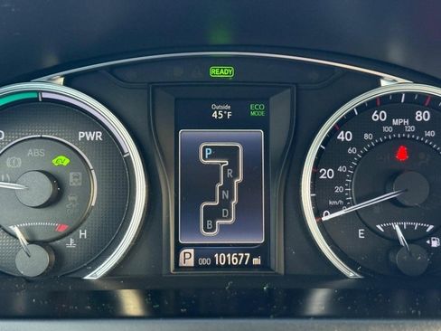 Used 2015 Toyota Camry SE image 23