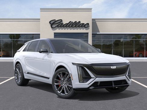 New 2026 Cadillac Lyriq V image 36