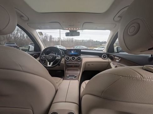 Used 2021 Mercedes-Benz GLC 300 4MATIC image 17