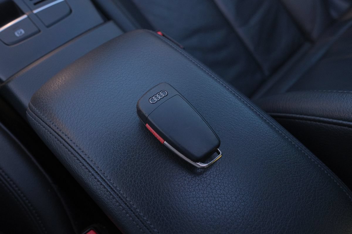 Used 2018 Audi A3 e-tron Premium FWD image 10