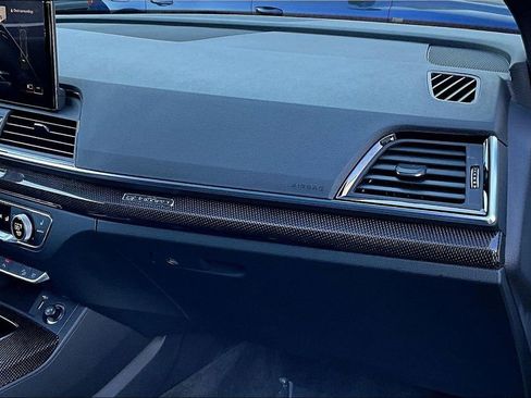 Used 2022 Audi SQ5 Premium w/ Convenience Package image 26