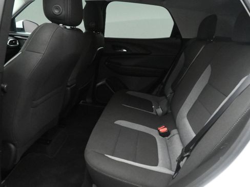 Used 2023 Chevrolet TrailBlazer LT FWD image 13