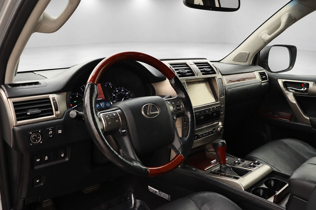 Used 2014 Lexus GX 460 Luxury AWD/4WD image 29