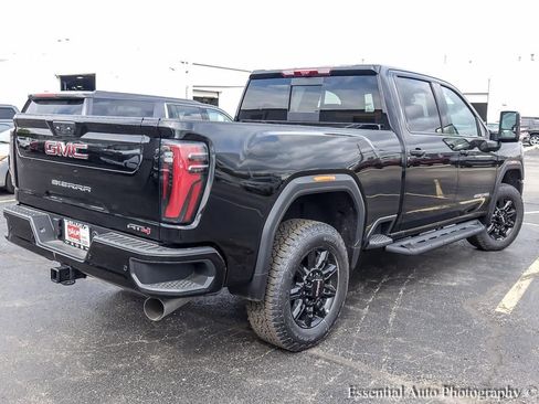 New 2026 GMC Sierra 2500 AT4 w/ Technology Package AWD/4WD image 9