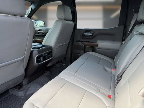 Used 2019 GMC Sierra 1500 SLT w/ SLT Premium Plus Package AWD/4WD image 14