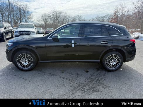 Used 2026 Mercedes-Benz GLC 300 4MATIC image 5