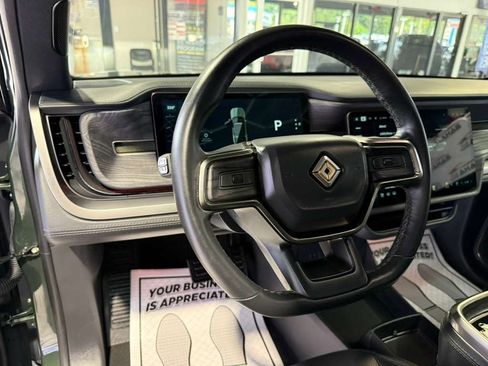 Used 2025 Rivian R1S Adventure AWD/4WD image 32