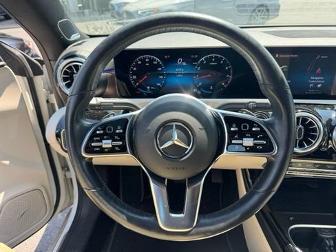 Used 2023 Mercedes-Benz CLA 250 4MATIC image 7