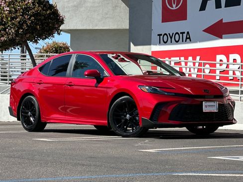 New 2026 Toyota Camry SE image 8