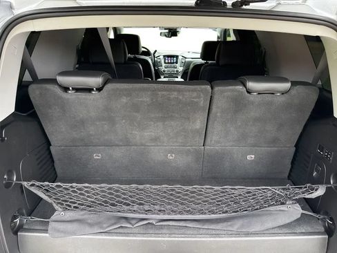 Used 2019 Chevrolet Tahoe Premier AWD/4WD image 9