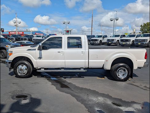 Used 2011 Ford F350 Lariat w/ Lariat Ultimate Pkg AWD/4WD image 8