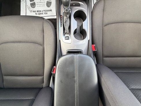 Used 2023 Chevrolet Malibu LT FWD image 22