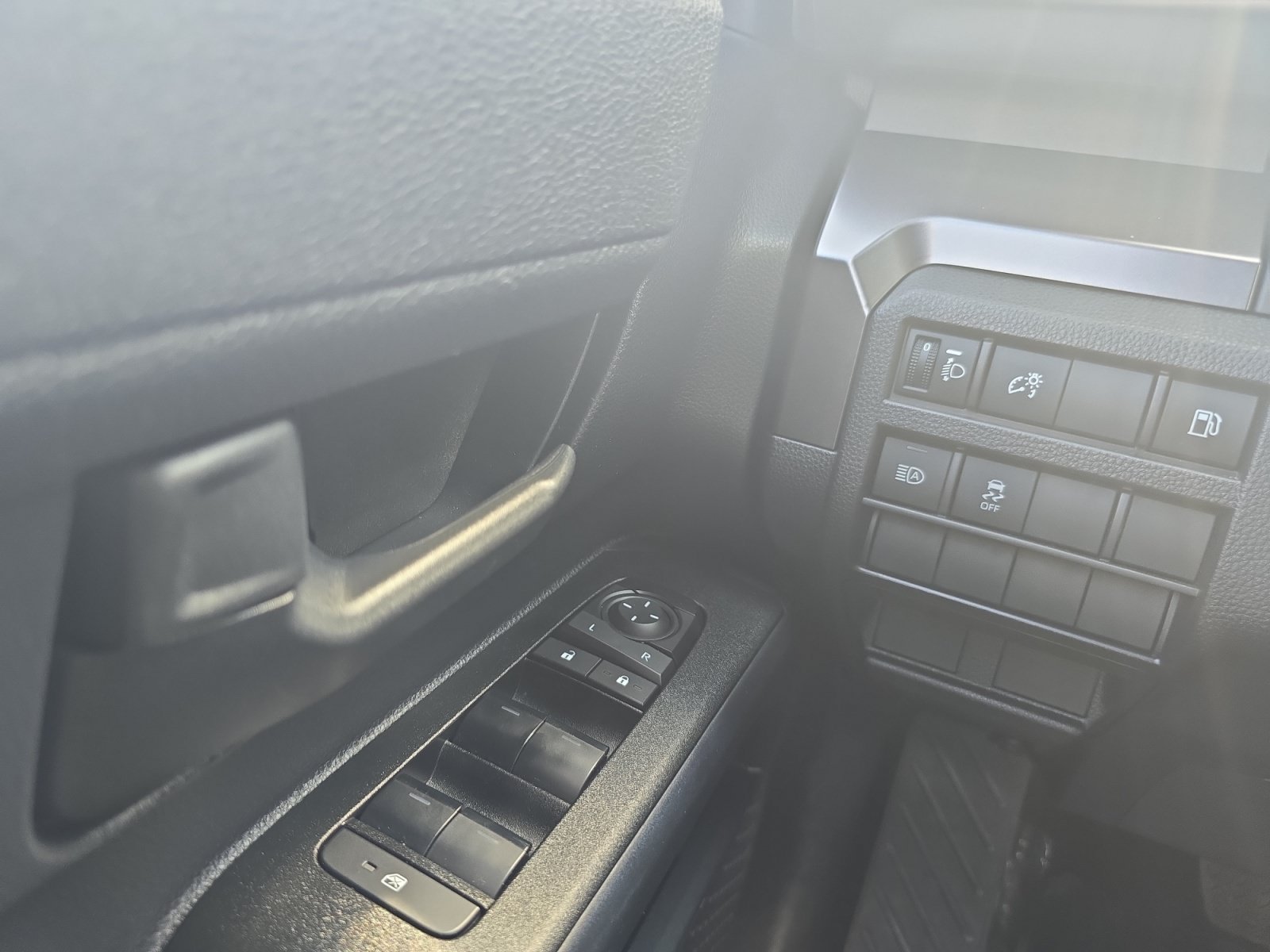 Certified 2026 Toyota 4Runner SR5 AWD/4WD image 17