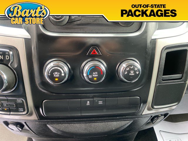 Used 2018 RAM 1500 Classic SLT AWD/4WD image 30
