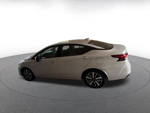 Used 2025 Nissan Versa SV FWD image 10