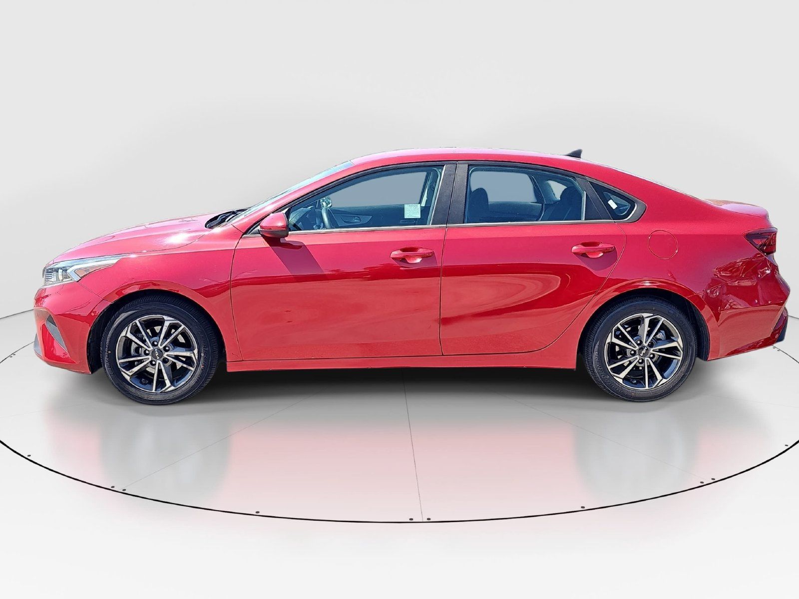 Used 2022 Kia Forte LXS FWD image 8