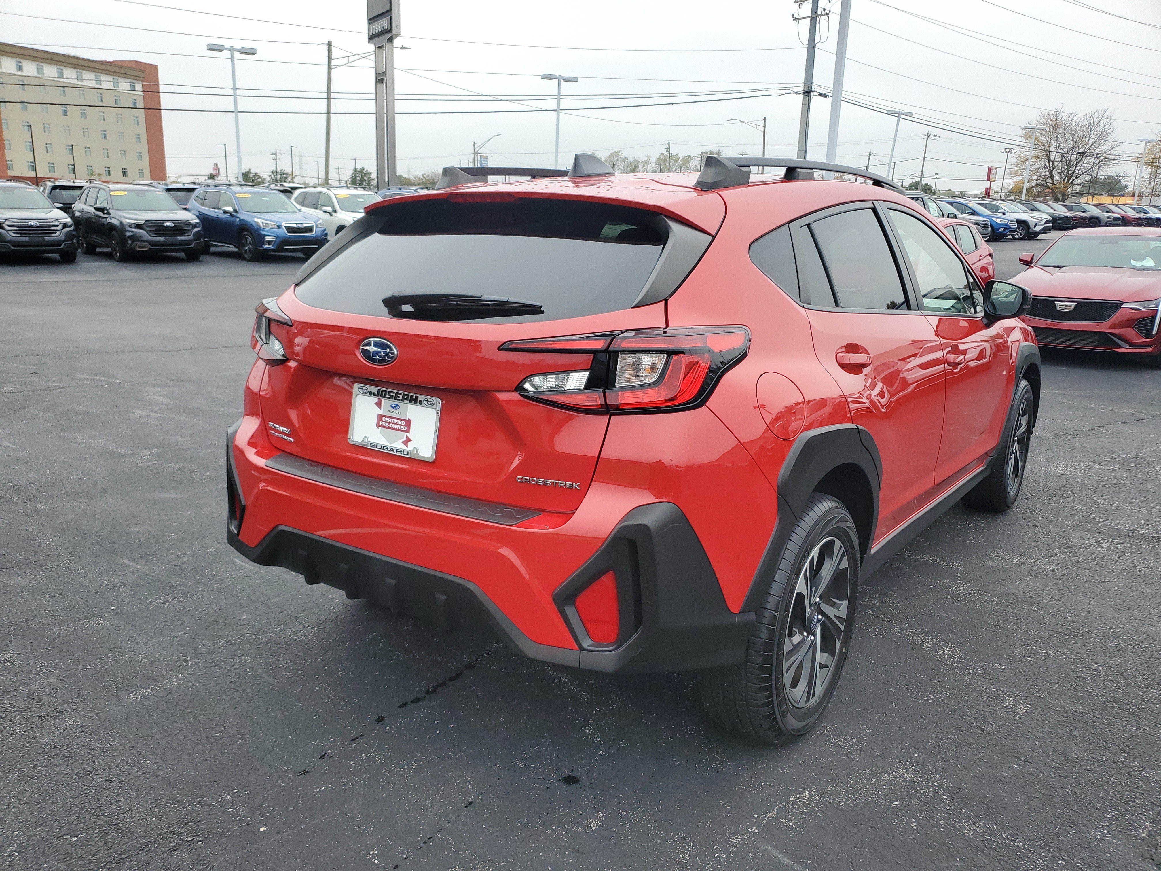 Used 2024 Subaru Crosstrek 2.0i Premium AWD/4WD image 3