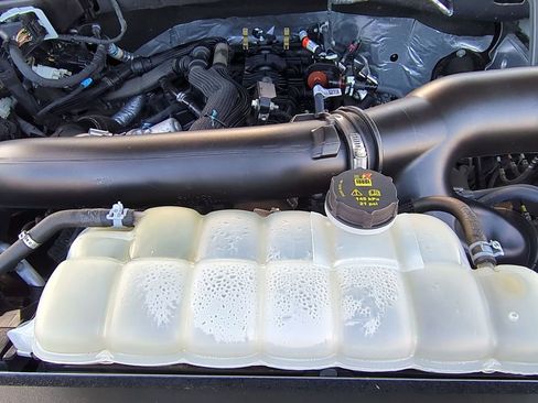 Used 2023 Ford Expedition Limited image 14