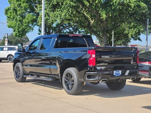 Used 2024 Chevrolet Silverado 1500 RST w/ Z71 Off-Road Package AWD/4WD image 4