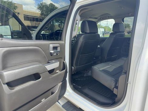 Used 2018 Chevrolet Silverado 2500 LT w/ LT Fleet Convenience Package AWD/4WD image 9