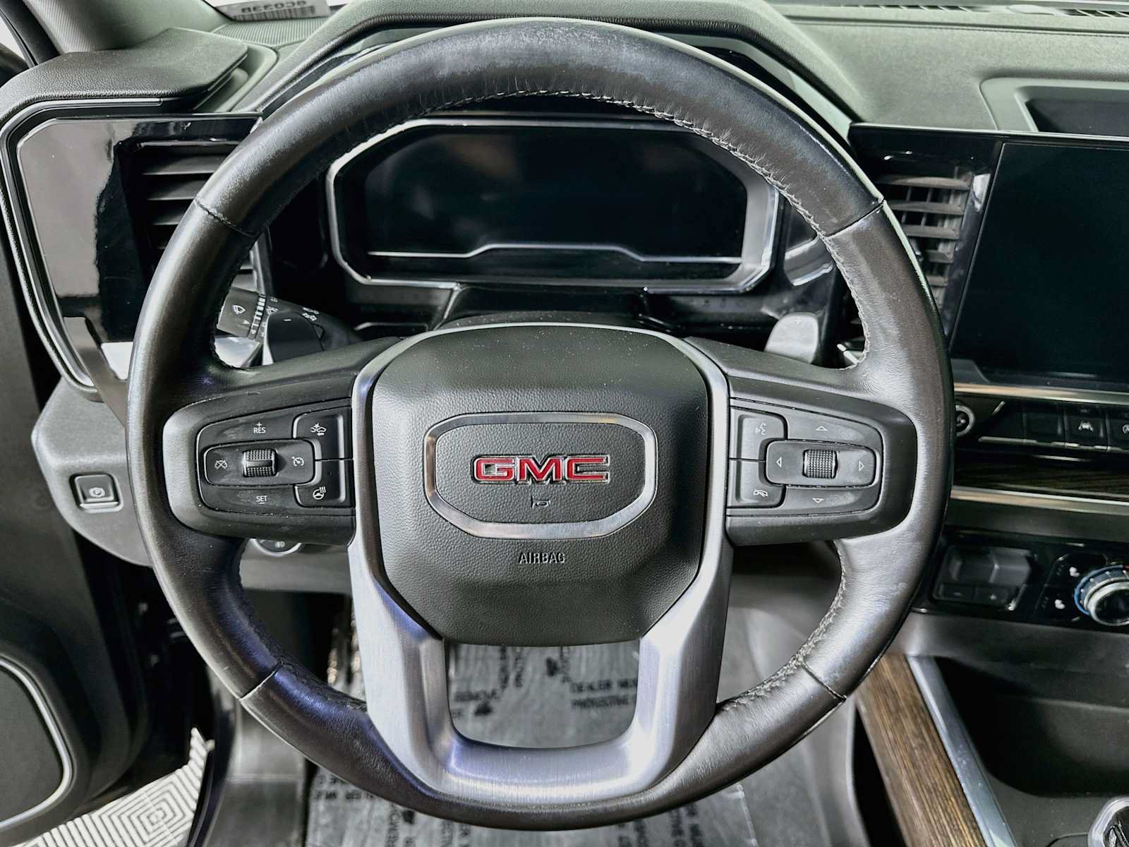 Used 2022 GMC Sierra 1500 Elevation w/ X31 Off-Road Package AWD/4WD image 14