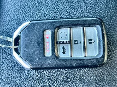 Used 2022 Honda Accord Touring image 21