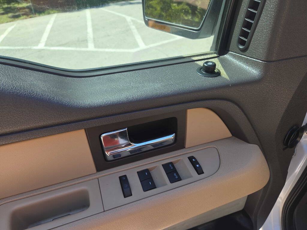 Used 2013 Ford F150 XLT w/ XLT Chrome Pkg AWD/4WD image 23