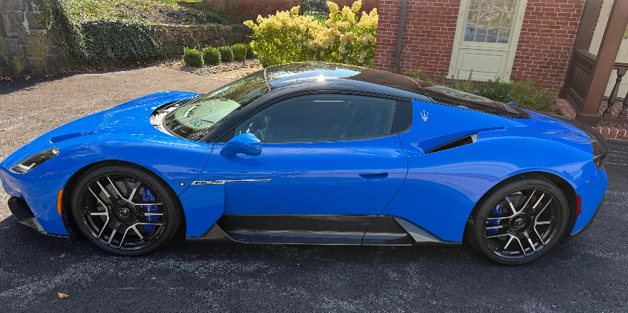 Used 2022 Maserati MC20 Coupe RWD image 2