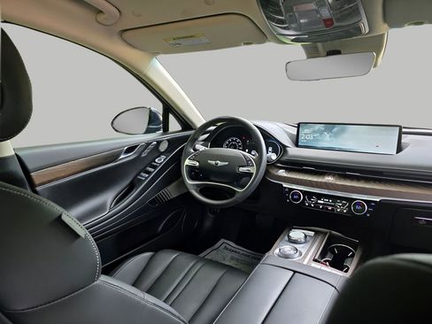 Used 2024 Genesis G80 AWD/4WD image 9