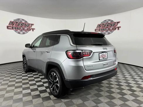 Used 2024 Jeep Compass Limited AWD/4WD image 5
