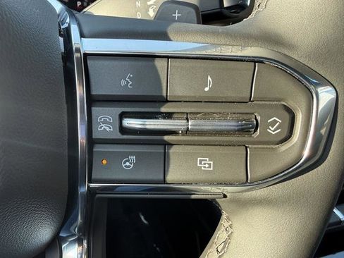 Used 2026 GMC Yukon Denali w/ Denali Reserve Package image 18