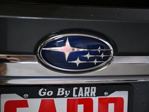 Used 2024 Subaru Ascent Premium w/ Convenience Package image 11