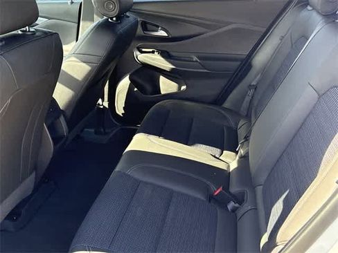 Used 2025 Buick Envista Preferred image 13