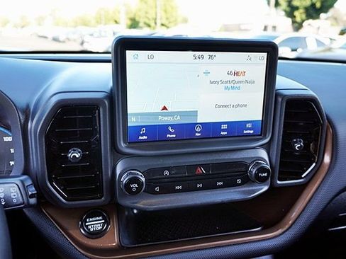Used 2024 Ford Bronco Sport Outer Banks w/ Tech Package AWD/4WD image 25
