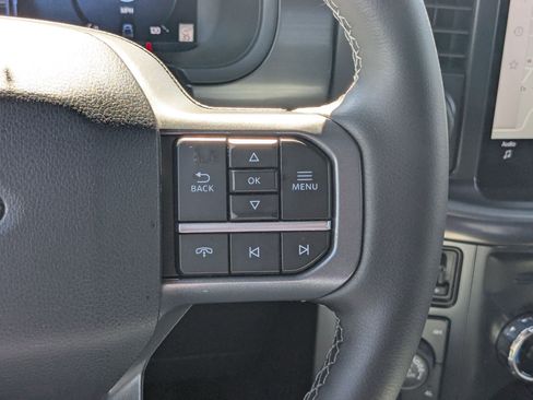 Used 2025 Ford F150 Lariat AWD/4WD image 19