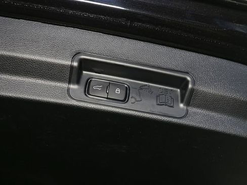 Used 2023 Ford Explorer XLT w/ Equipment Group 202A image 12