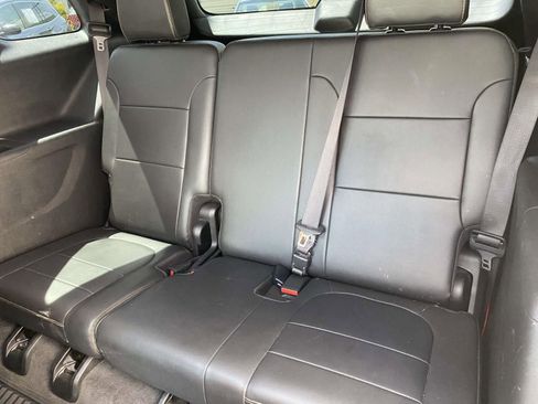 Used 2020 Chevrolet Traverse Premier w/ Redline Edition FWD image 13