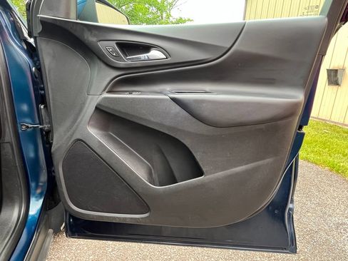 Used 2020 Chevrolet Equinox LT FWD image 20