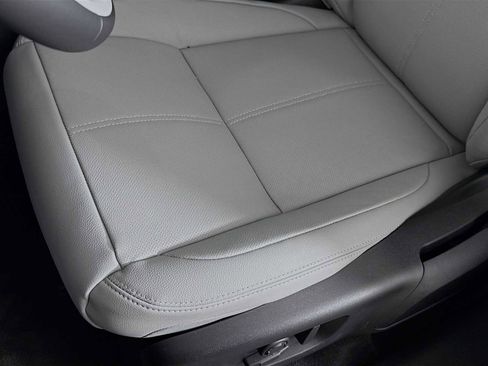 New 2026 Land Rover Range Rover Velar Dynamic SE image 20