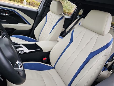 Used 2025 Acura ADX A-Spec image 15