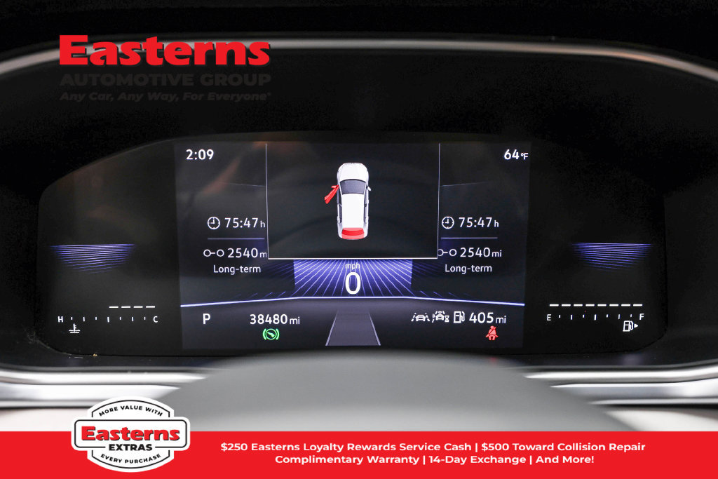 Used 2025 Volkswagen Taos SE FWD image 18
