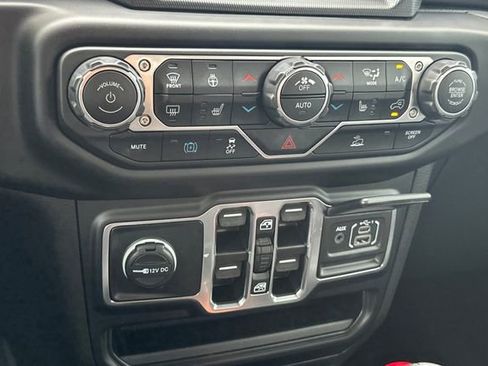 Certified 2023 Jeep Wrangler Unlimited Sahara w/ Cold Weather Group image 21