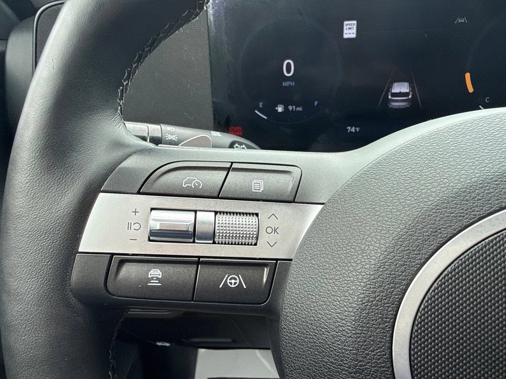Used 2024 Hyundai Kona Limited AWD/4WD image 19