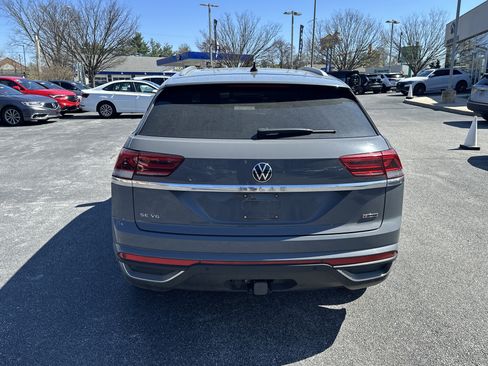 Used 2022 Volkswagen Atlas Cross Sport SE w/ Panoramic Sunroof Package image 6