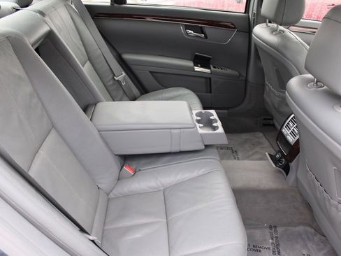 Used 2007 Mercedes-Benz S 550 image 23
