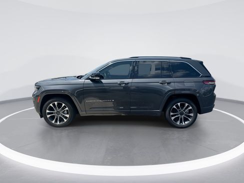 Used 2023 Jeep Grand Cherokee Overland w/ Adv Protech Group III AWD/4WD image 6