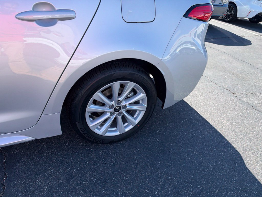 New 2027 Toyota Corolla LE w/ LE Premium Package FWD image 6