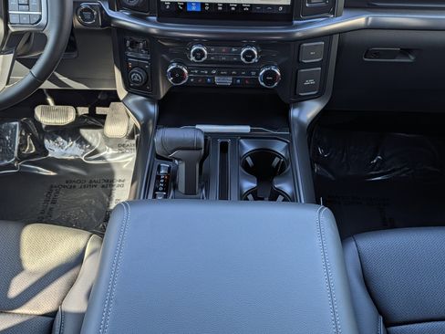 New 2025 Ford F150 Lariat w/ Equipment Group 501A Mid image 46