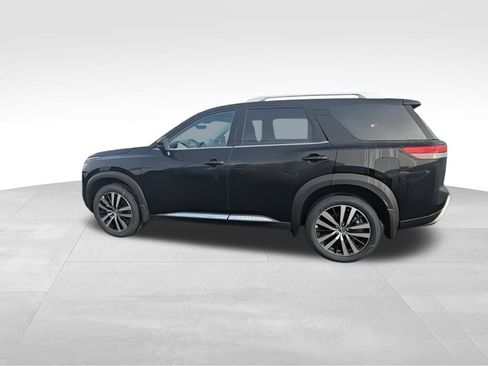 New 2025 Nissan Pathfinder Platinum image 5