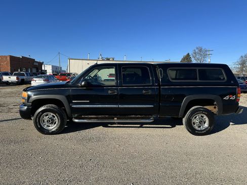 Used 2004 GMC Sierra 2500 SLT image 2